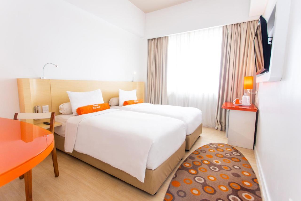 Harris Hotel Pontianak Εξωτερικό φωτογραφία