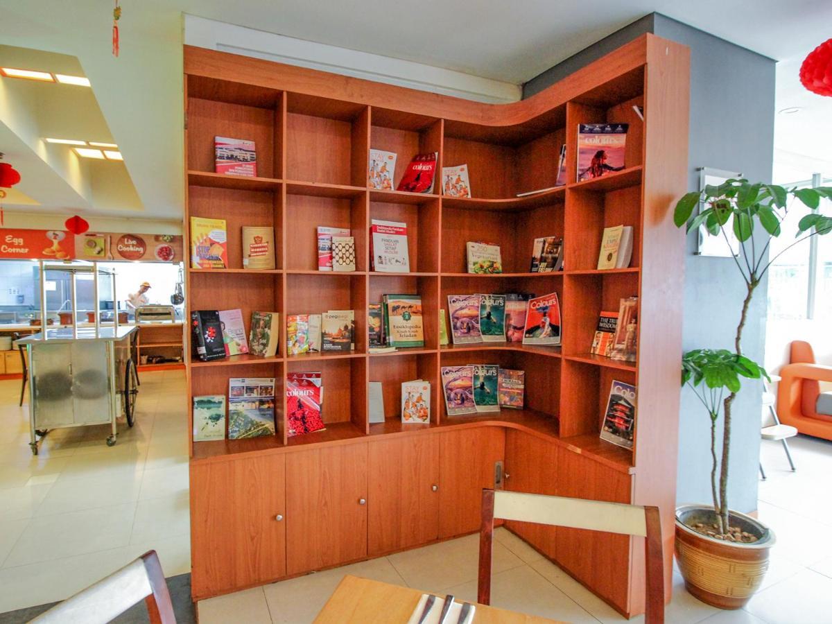 Harris Hotel Pontianak Εξωτερικό φωτογραφία