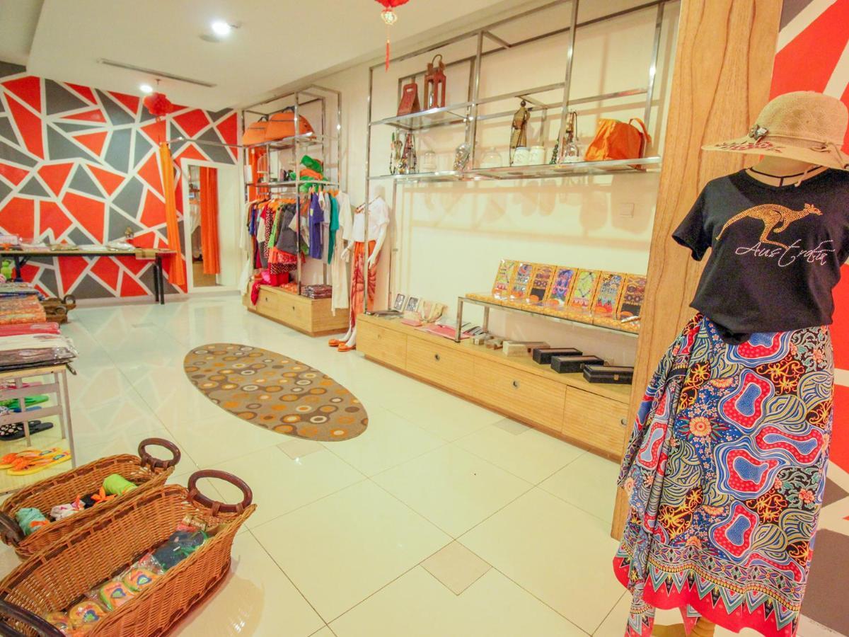 Harris Hotel Pontianak Εξωτερικό φωτογραφία
